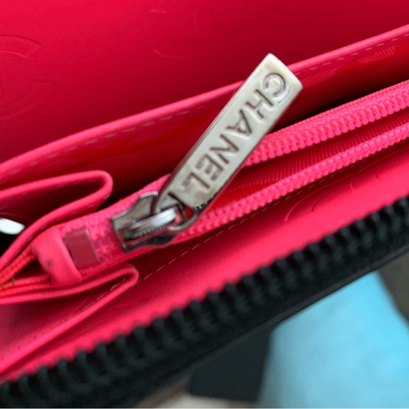 💯authentic chanel cambon calfskin organizer wallet🖤💗 with COA - Picture 4 of 11